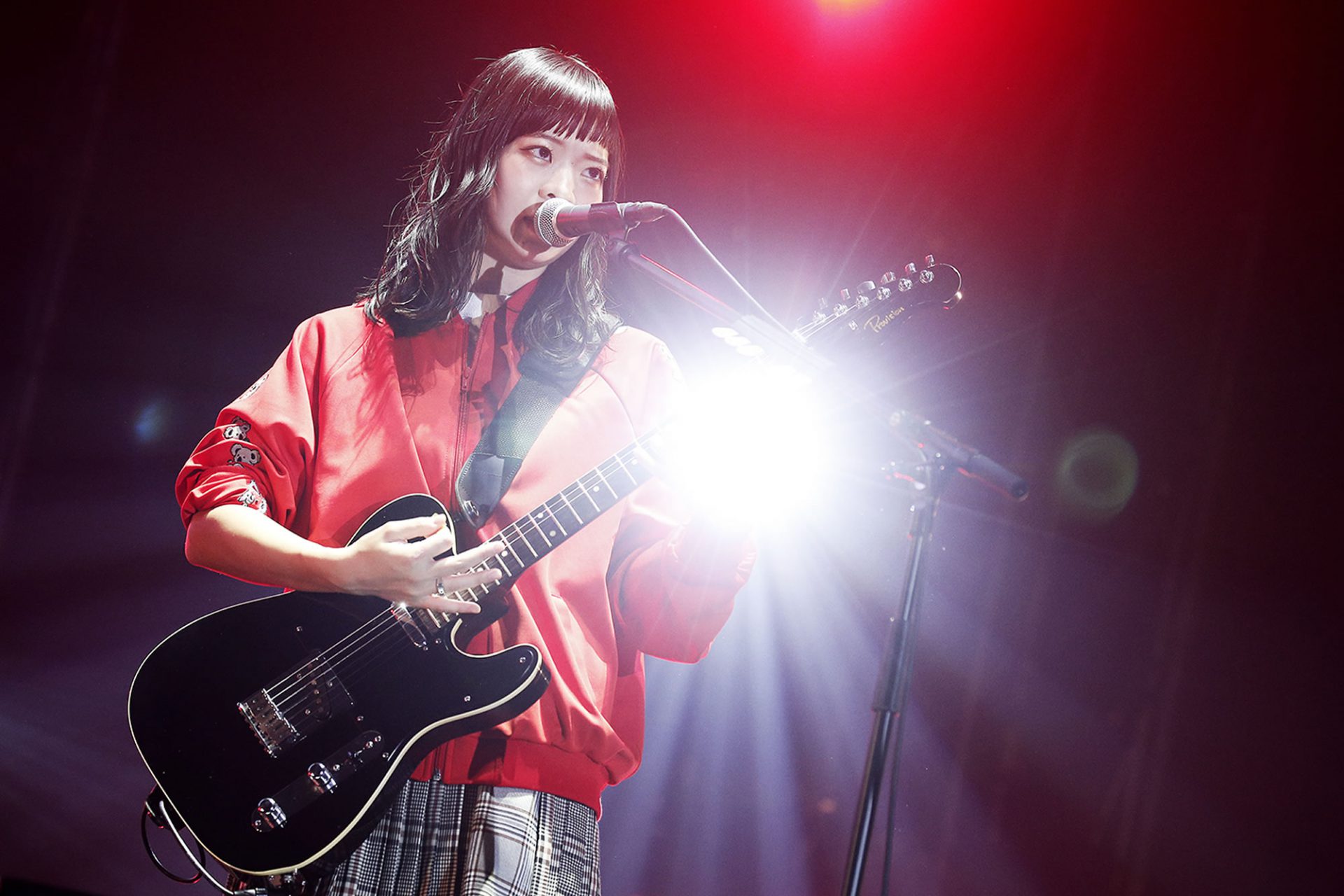 宮崎朝子SHISHAMO